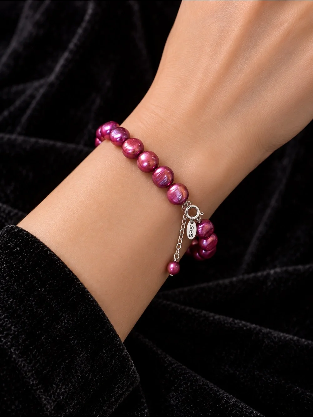 Sosi R Iridescent Fuchsia Freshwater Pearl Bracelet